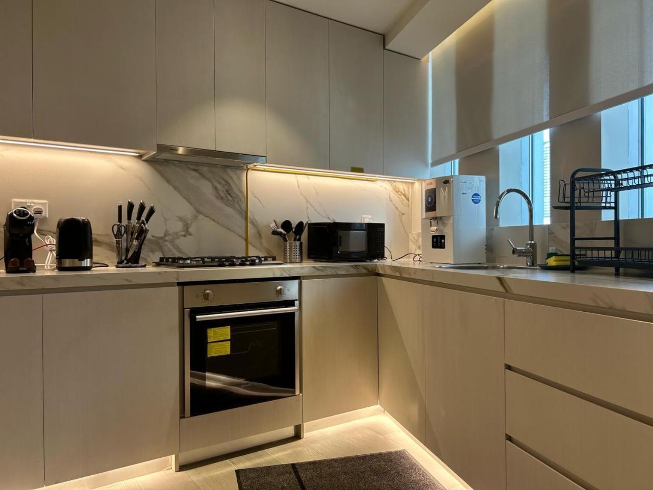 Dubai Marina Walk Gem Modern Apartments With Pool & Gym Access, Steps To Beach & Metro Managed By Sunnyhomes Kültér fotó